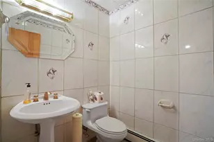 88-56 Aubrey Ave, Glendale, NY 11385 - Photo 23