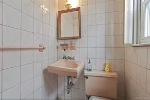 88-56 Aubrey Ave, Glendale, NY 11385 - Photo 17