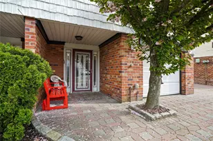 88-56 Aubrey Ave, Glendale, NY 11385 - Photo 3