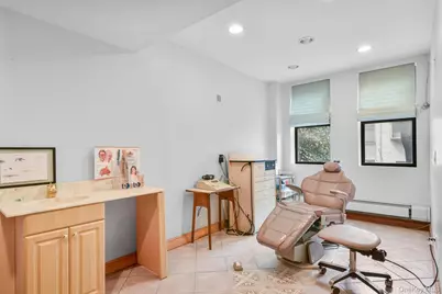 115 E 61st Street #4C, New York, NY 10065 - Photo 19