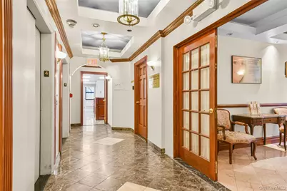 115 E 61st Street #4C, New York, NY 10065 - Photo 7