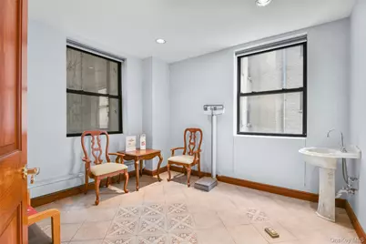 115 E 61st Street #4C, New York, NY 10065 - Photo 21