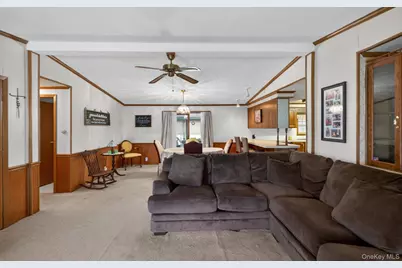 638 Fresh Pond Avenue #375, Calverton, NY 11933 - Photo 5