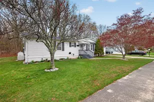 638 Fresh Pond Ave, Calverton, NY 11933 - Photo 29