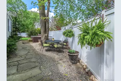 3 Duke Place, Glen Cove, NY 11542 - Photo 39