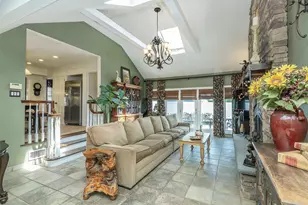 3 Duke Pl, Glen Cove, NY 11542 - Photo 7