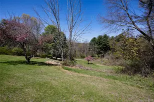 32 Cole Rd, Pleasant Valley, NY 12569 - Photo 9