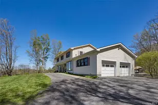 32 Cole Rd, Pleasant Valley, NY 12569 - Photo 13