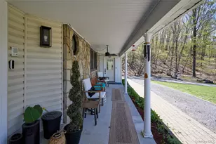 32 Cole Rd, Pleasant Valley, NY 12569 - Photo 15