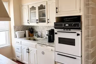 58-46 206th St, Oakland Gardens, NY 11364 - Photo 5