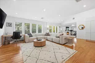 31 Chelsea Dr, Syosset, NY 11791 - Photo 13