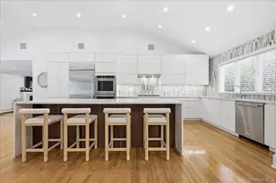 31 Chelsea Dr, Syosset, NY 11791 - Photo 5