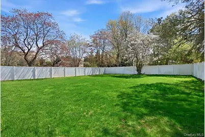 31 Chelsea Drive, Syosset, NY 11791 - Photo 31