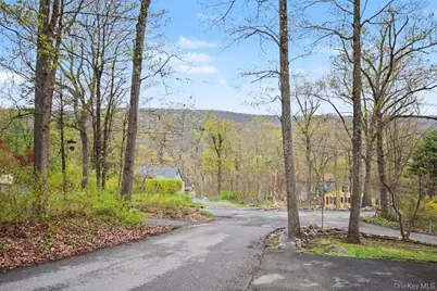 9 Wildwood Drive, Greenwood Lake, NY 10925 - Photo 7