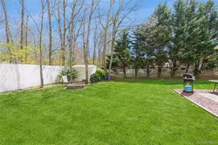 145 Bishop Ln, Holbrook, NY 11741 - Photo 23