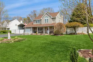 145 Bishop Ln, Holbrook, NY 11741 - Photo 3