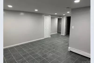 2 Vanderbilt Parkway, Dix Hills, NY 11746 - Photo 35
