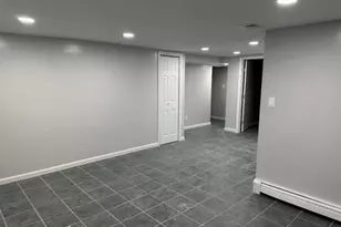 2 Vanderbilt Pkwy, Dix Hills, NY 11746 - Photo 35