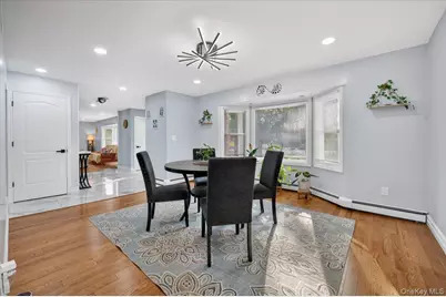 2 Vanderbilt Parkway, Dix Hills, NY 11746 - Photo 13