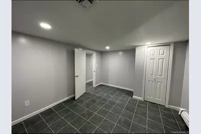2 Vanderbilt Parkway, Dix Hills, NY 11746 - Photo 33