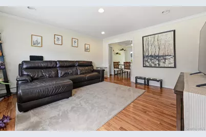 440 Cole Place, Bethpage, NY 11714 - Photo 9