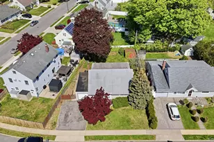 440 Cole Pl, Bethpage, NY 11714 - Photo 7