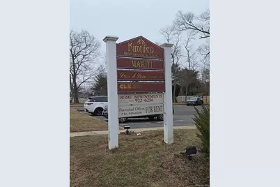121 W Oak Street #STE 1, Amityville, NY 11701 - Photo 11