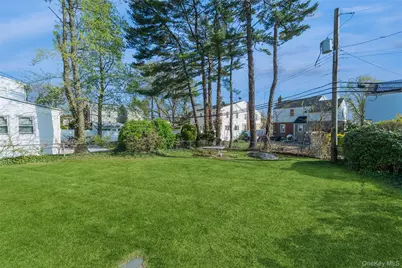 211 Norfeld Boulevard, Elmont, NY 11003 - Photo 21