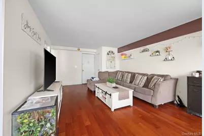 25 Lake Street #2E, White Plains, NY 10603 - Photo 3