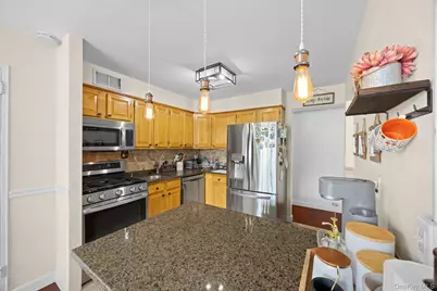 25 Lake Street #2E, White Plains, NY 10603 - Photo 9