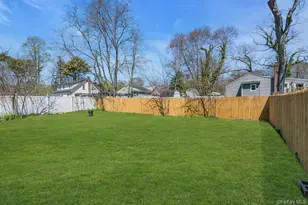 133 Lakeview Dr, Mastic Beach, NY 11951 - Photo 19