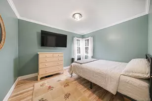 118 Foster Rd, Ronkonkoma, NY 11779 - Photo 19