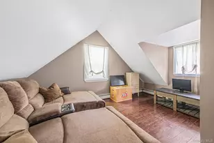 118 Foster Rd, Ronkonkoma, NY 11779 - Photo 23
