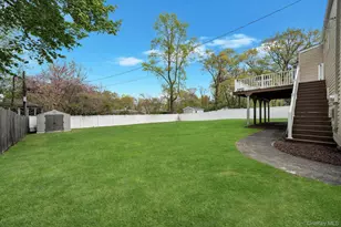 27 Pheasant Dr, Commack, NY 11725 - Photo 23
