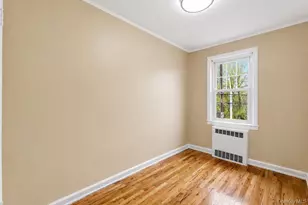 69-16 Fresh Meadow Ln, Fresh Meadows, NY 11365 - Photo 19