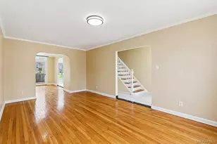 69-16 Fresh Meadow Ln, Fresh Meadows, NY 11365 - Photo 5