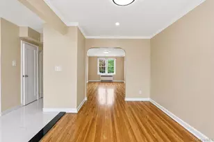 69-16 Fresh Meadow Ln, Fresh Meadows, NY 11365 - Photo 9