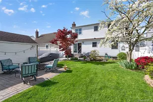 938 Van Buren Ave, Franklin Square, NY 11010 - Photo 33