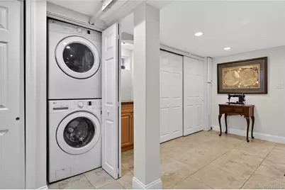 938 Van Buren Avenue, Franklin Square, NY 11010 - Photo 27