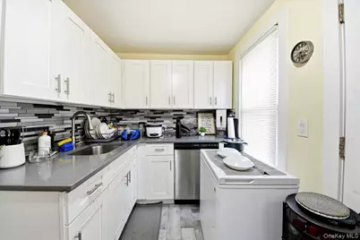 3408 Ely Avenue, Bronx, NY 10469 - Photo 5