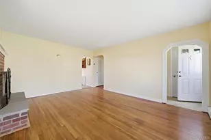 6 Central Ave, Amityville, NY 11701 - Photo 7
