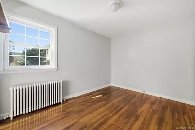 6 Central Avenue, Amityville, NY 11701 - Photo 17