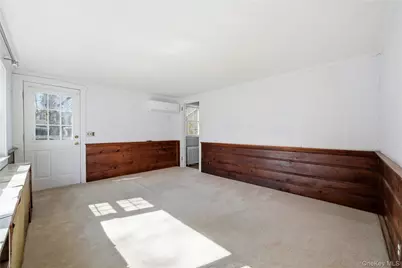 6 Central Avenue, Amityville, NY 11701 - Photo 21