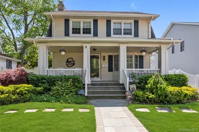 5 Lloyd Avenue, Lynbrook, NY 11563 - Photo 1