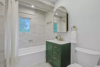 541 Second Avenue, Pelham, NY 10803 - Photo 29