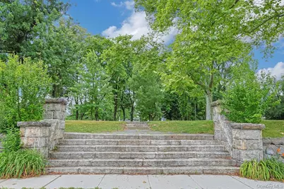 541 Second Avenue, Pelham, NY 10803 - Photo 41