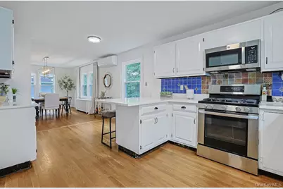 541 Second Avenue, Pelham, NY 10803 - Photo 17