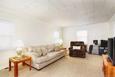 37 Sheridan Street, Valley Stream, NY 11580 - Photo 7