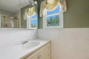 27 Halsey St, Islandia, NY 11749 - Photo 23