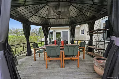 27 Halsey Street, Islandia, NY 11749 - Photo 29